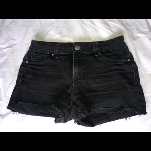 Black D. Jeans Shorts